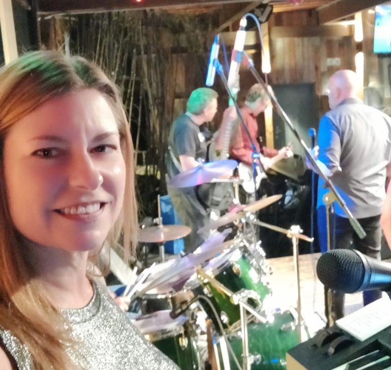 photo of keyboard player